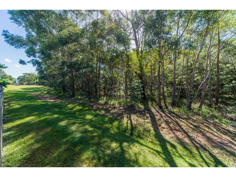 23 Footscray Court, Arundel QLD 4214