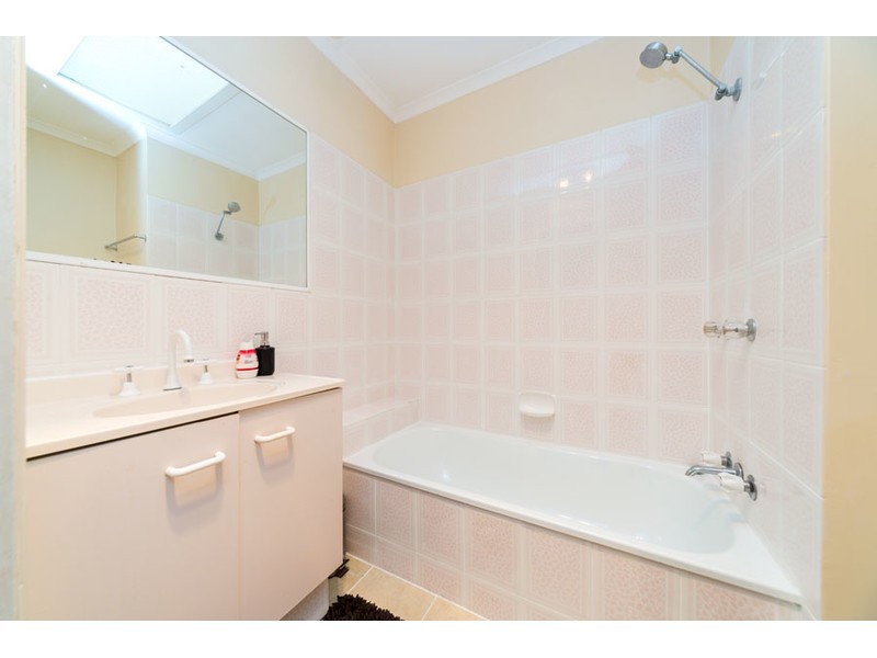 46/63 Olsen Avenue, Labrador QLD 4215