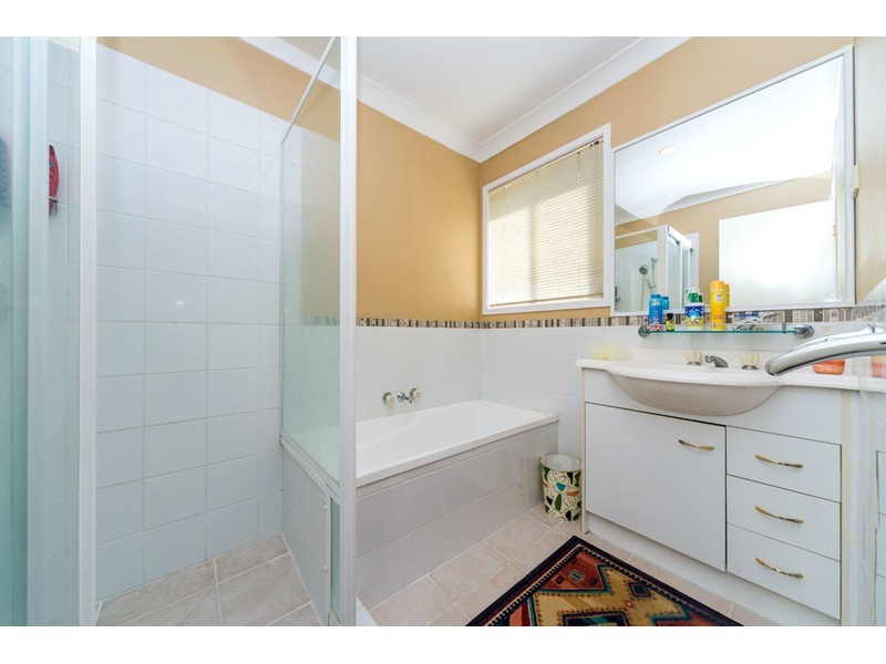 51 Marble Arch Place, Arundel QLD 4214