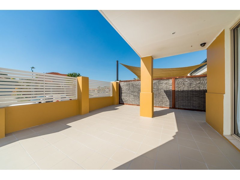 51 Marble Arch Place, Arundel QLD 4214