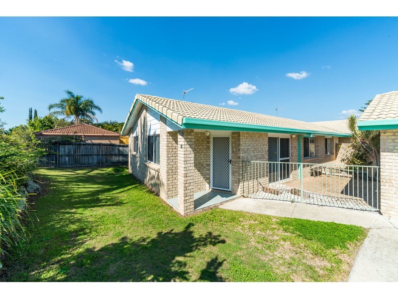 1/14 Annette Court, Labrador QLD 4215