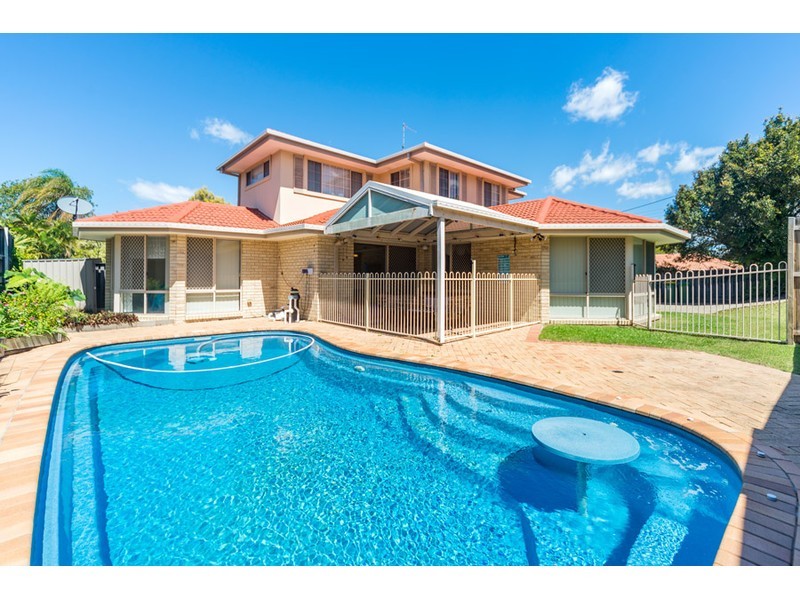 28 Walter Street, Labrador QLD 4215