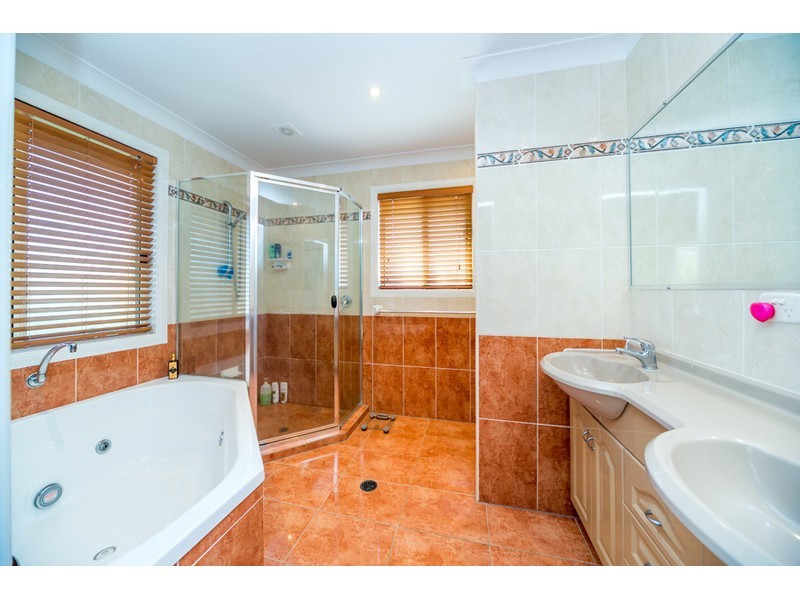 38 Pathfinder Road, Coomera Waters QLD 4209