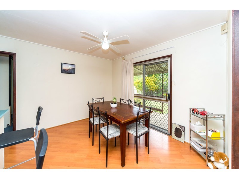 152 Government Road, Labrador QLD 4215