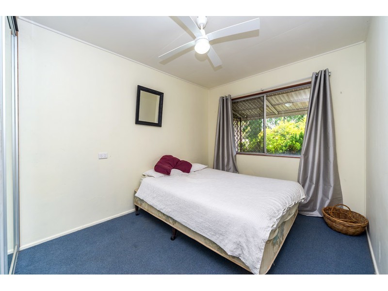 152 Government Road, Labrador QLD 4215
