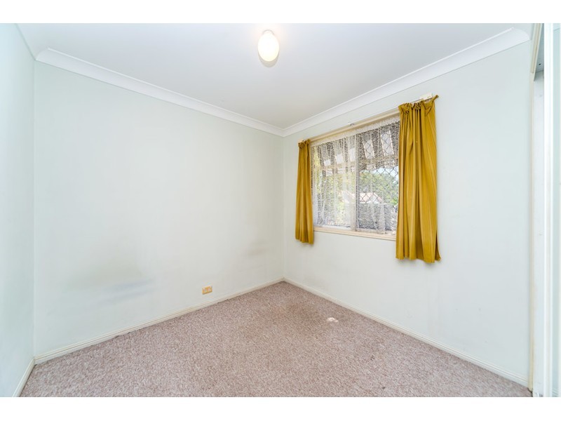 2/10 Jannie Court, Labrador QLD 4215