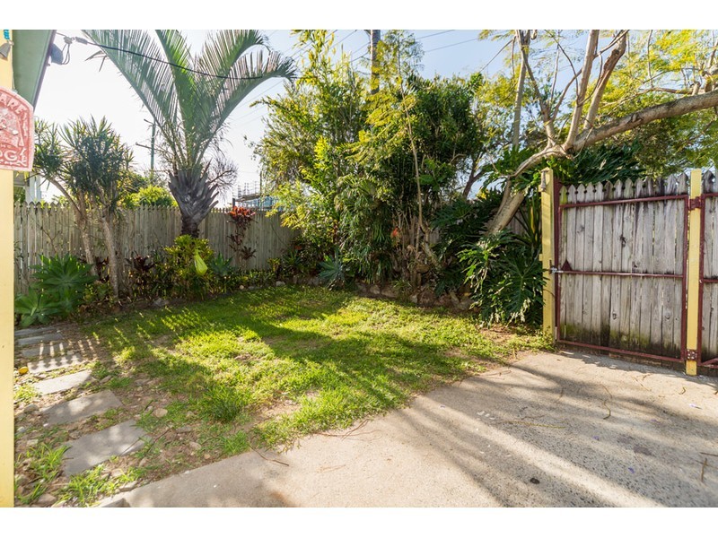 74 Musgrave Avenue, Southport QLD 4215