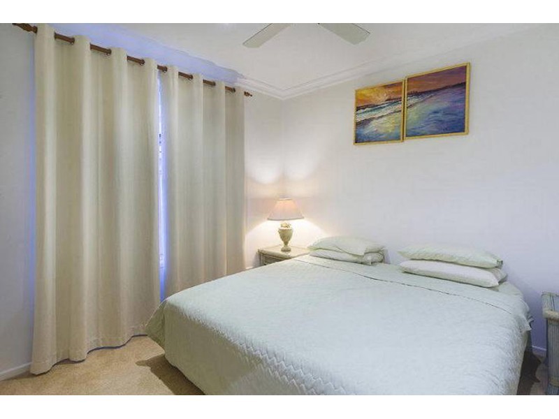 27 Champagne Boulvarde, Helensvale QLD 4212