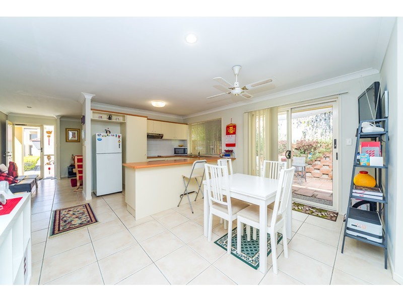 42/95-105 Arundel Drive, Arundel QLD 4214