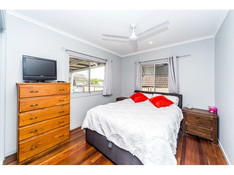 1/4 Kenmar Street, Labrador QLD 4215