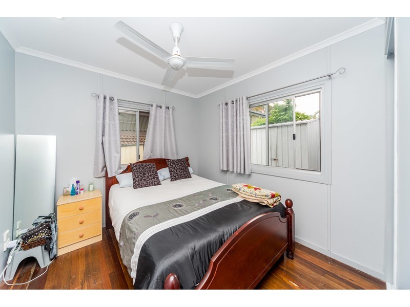 1/4 Kenmar Street, Labrador QLD 4215