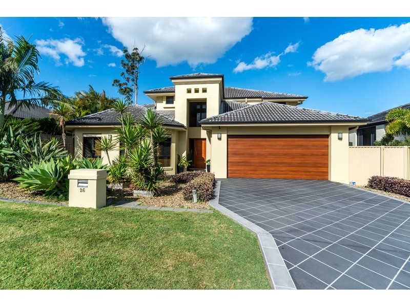 26 Golden Bear Drive, Arundel QLD 4214