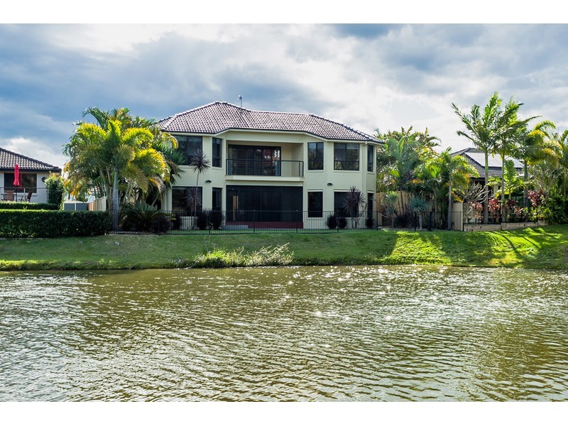 26 Golden Bear Drive, Arundel QLD 4214