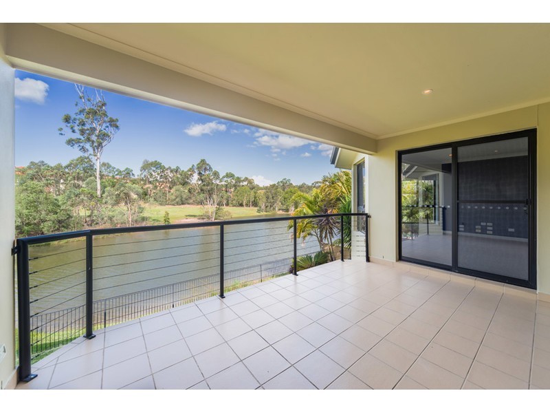 26 Golden Bear Drive, Arundel QLD 4214