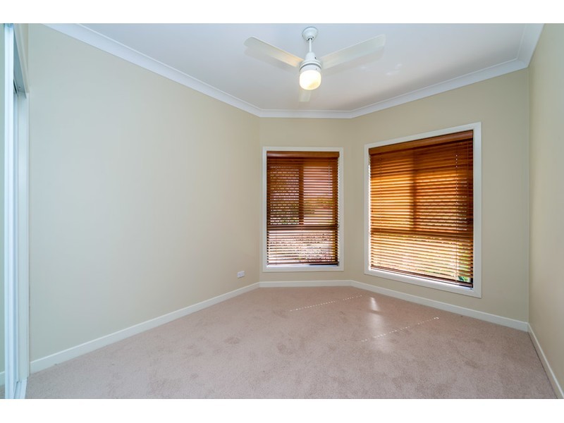 26 Golden Bear Drive, Arundel QLD 4214