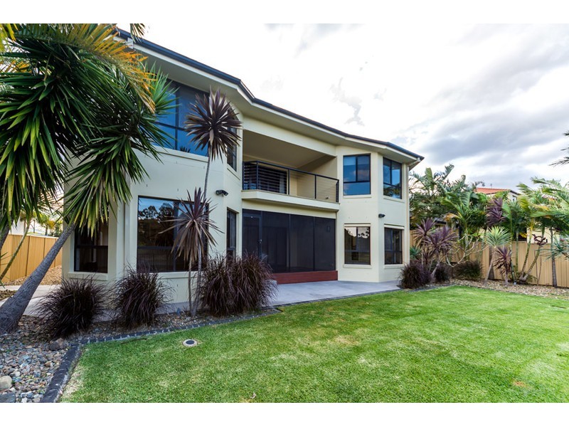 26 Golden Bear Drive, Arundel QLD 4214