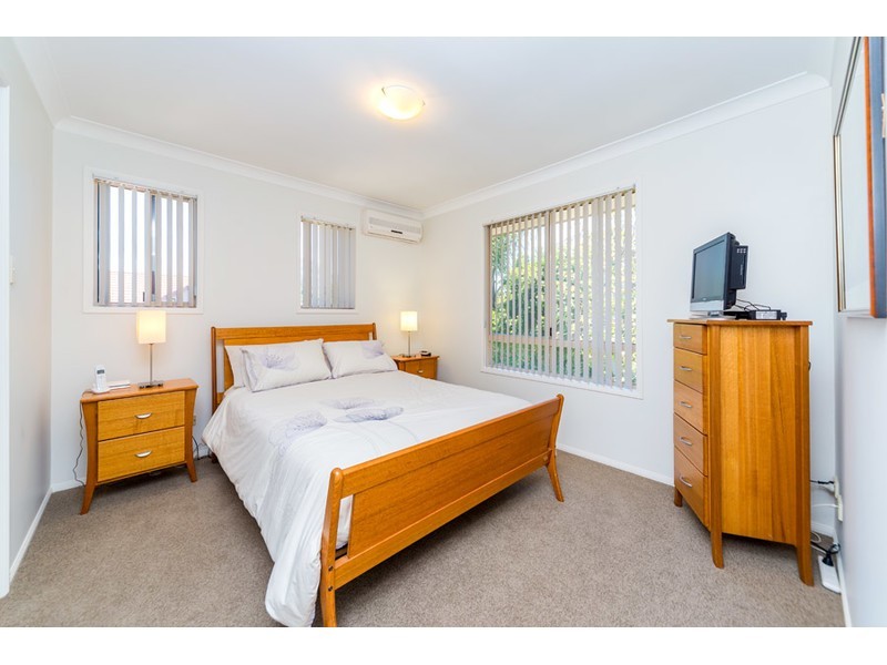 4/45 Harley Street, Labrador QLD 4215