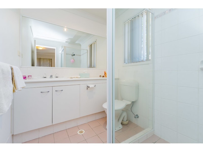 4/45 Harley Street, Labrador QLD 4215