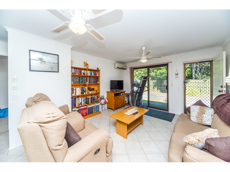 2/7 Stephenson Street, Labrador QLD 4215