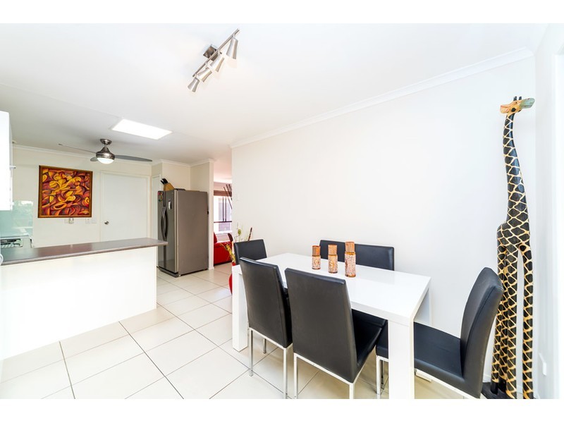 2/24 Senate Street, Labrador QLD 4215