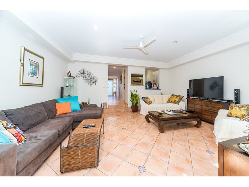 15/1 Bronberg Court, Southport QLD 4215