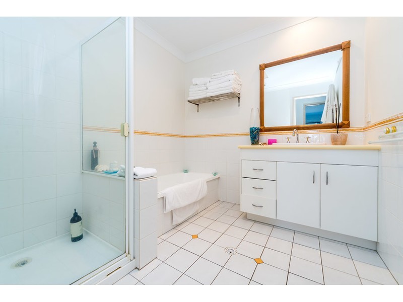 15/1 Bronberg Court, Southport QLD 4215