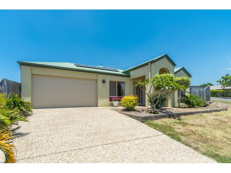17 Blackheath Terrace, Pacific Pines QLD 4211