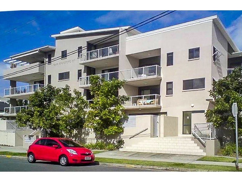 6/12 Bradford Street, Labrador QLD 4215