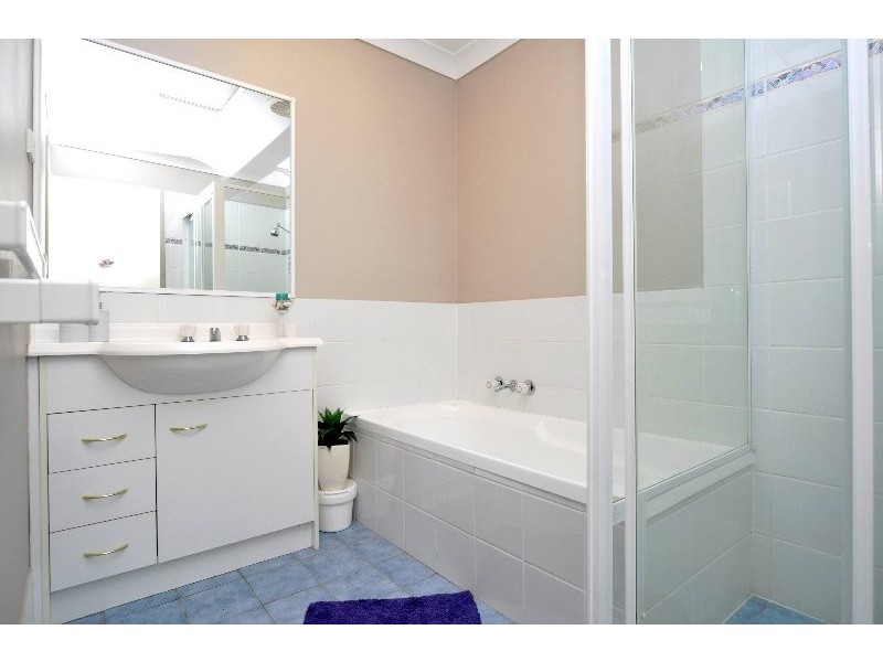 42/95 Arundel Drive, Arundel QLD 4214