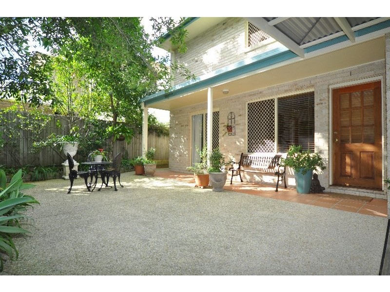 11B Turpin Road, Labrador QLD 4215