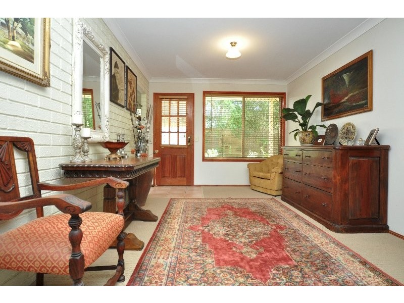 11B Turpin Road, Labrador QLD 4215