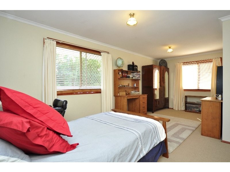 11B Turpin Road, Labrador QLD 4215