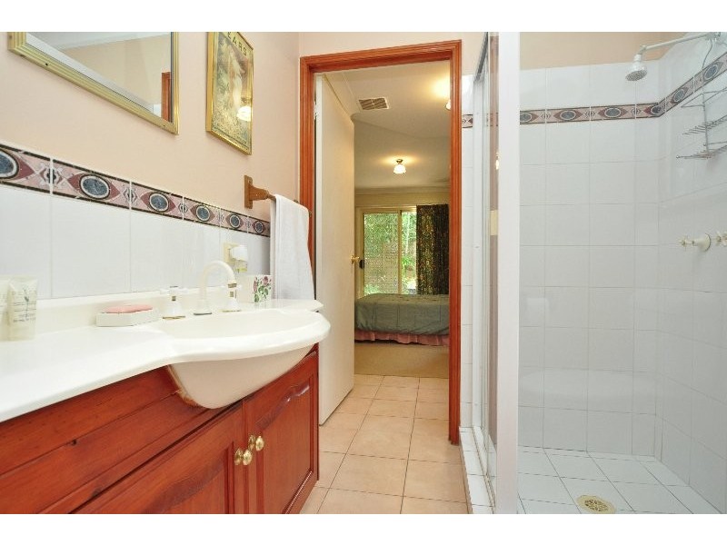 11B Turpin Road, Labrador QLD 4215