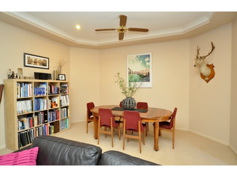 23 Fitzalan Circuit, Arundel QLD 4214