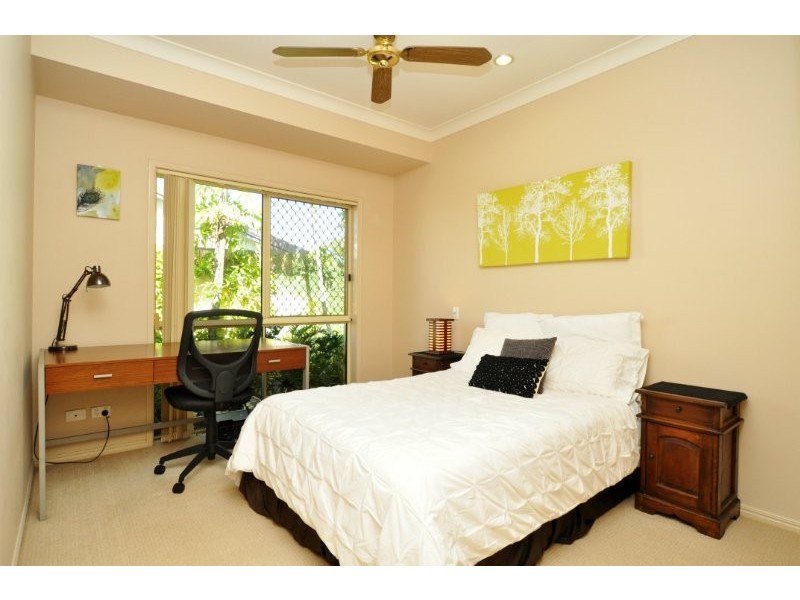 23 Fitzalan Circuit, Arundel QLD 4214