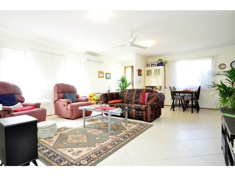 2/14 Davebill Court, Labrador QLD 4215