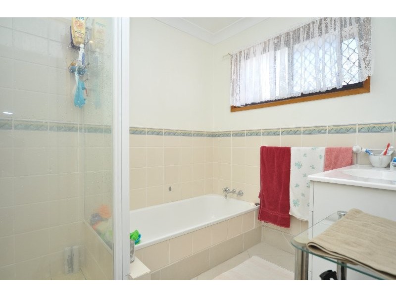 2/14 Davebill Court, Labrador QLD 4215
