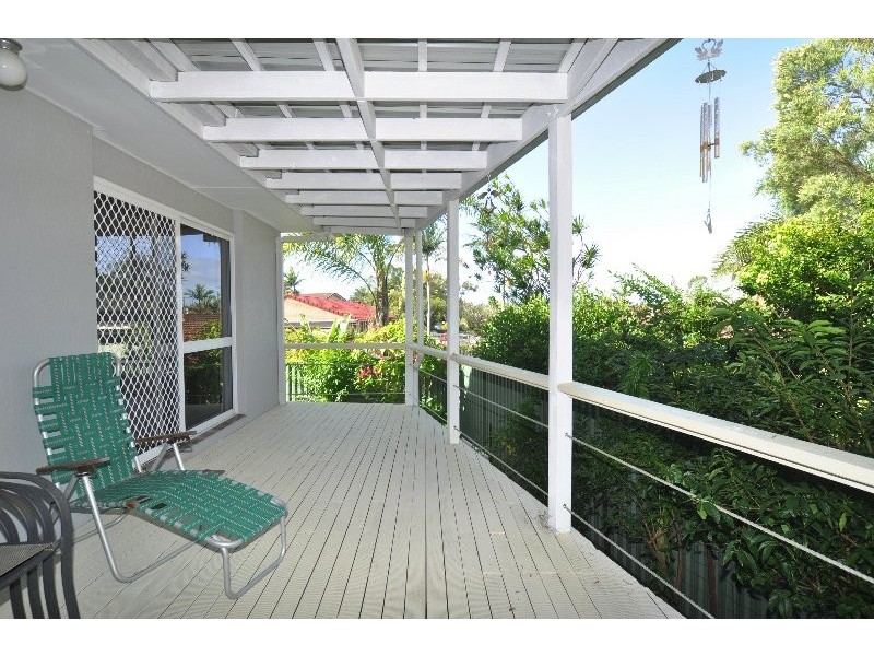 2/3 Webb Street, Labrador QLD 4215