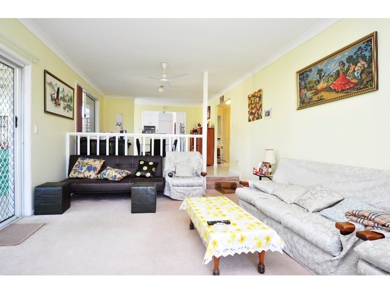 2/3 Webb Street, Labrador QLD 4215