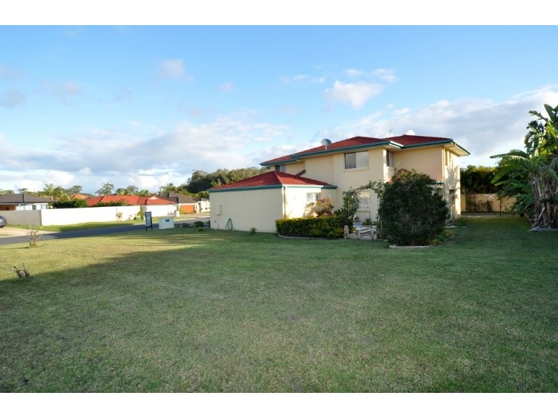 1 Kettlewell Chase, Arundel QLD 4214