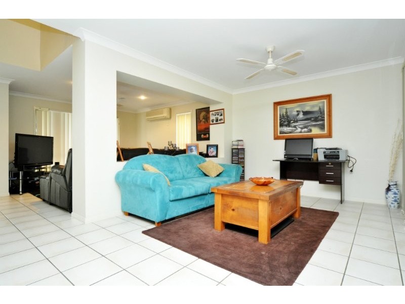 77 Tiger Drive, Arundel QLD 4214