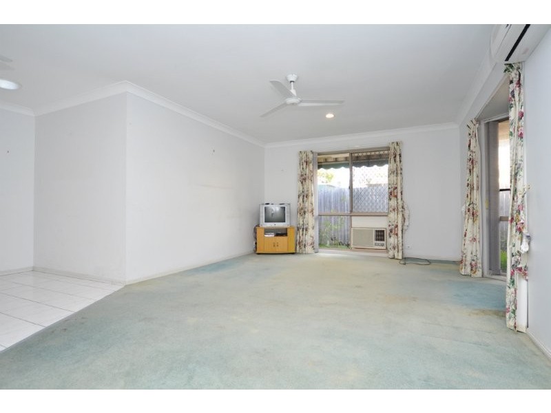 2/3 Riccarton Place, Labrador QLD 4215