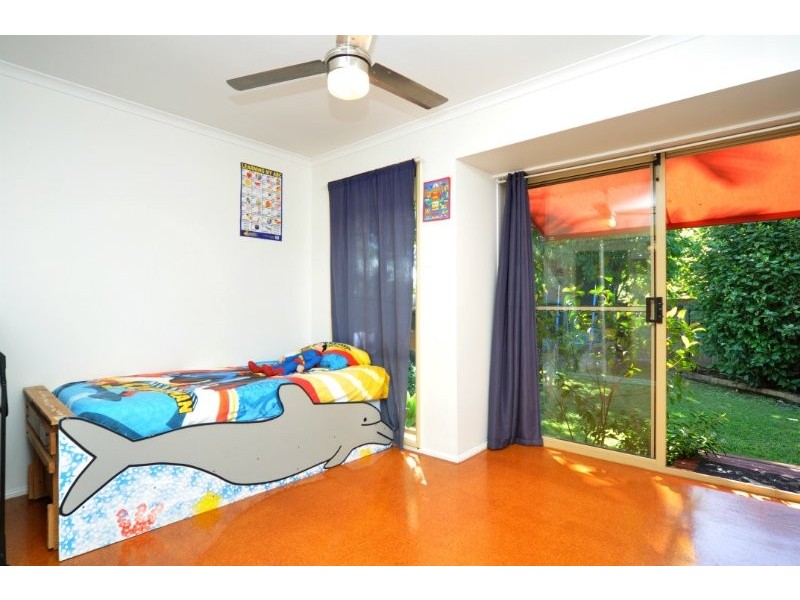 2/18 Stephanie Court, Labrador QLD 4215