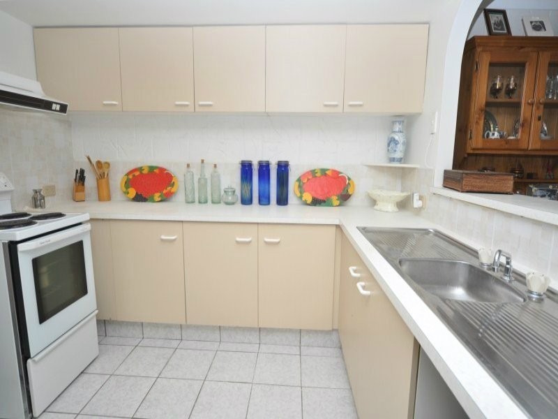 18/81 Olsen Avenue, Labrador QLD 4215