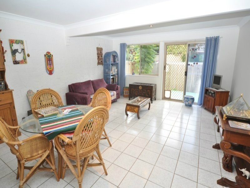 18/81 Olsen Avenue, Labrador QLD 4215