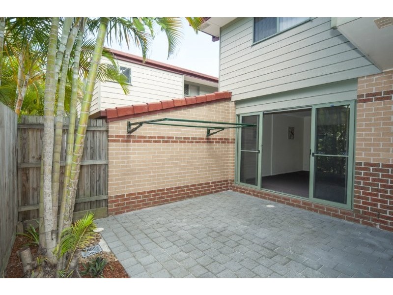 6/93 Whiting Street, Labrador QLD 4215