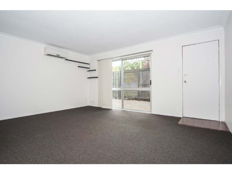 1/4 Ellen Street, Southport QLD 4215