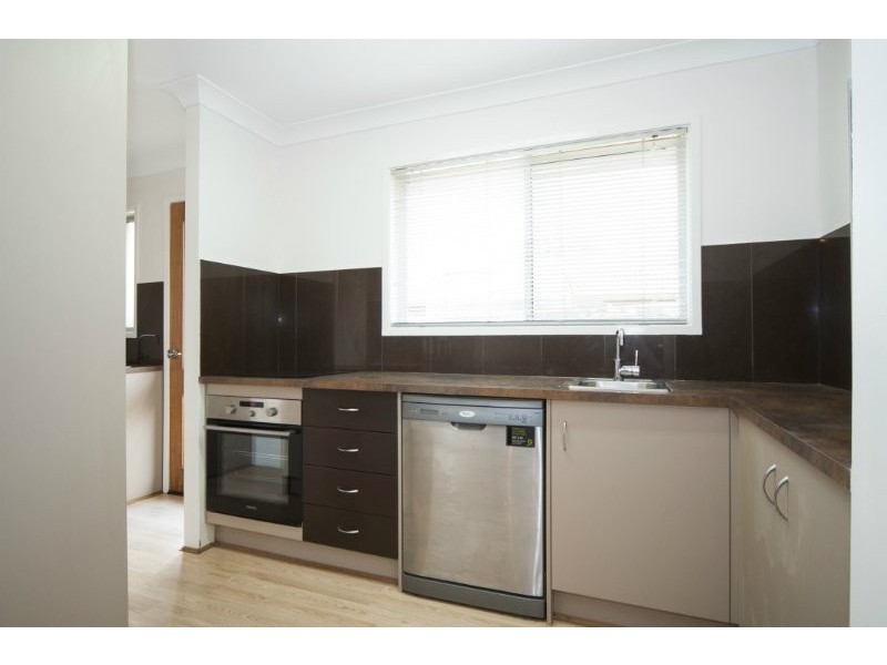 1/4 Ellen Street, Southport QLD 4215