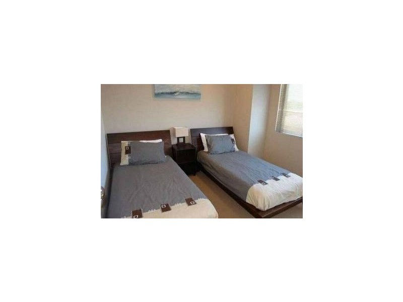 5/2 Oleander Avenue, Biggera Waters QLD 4216