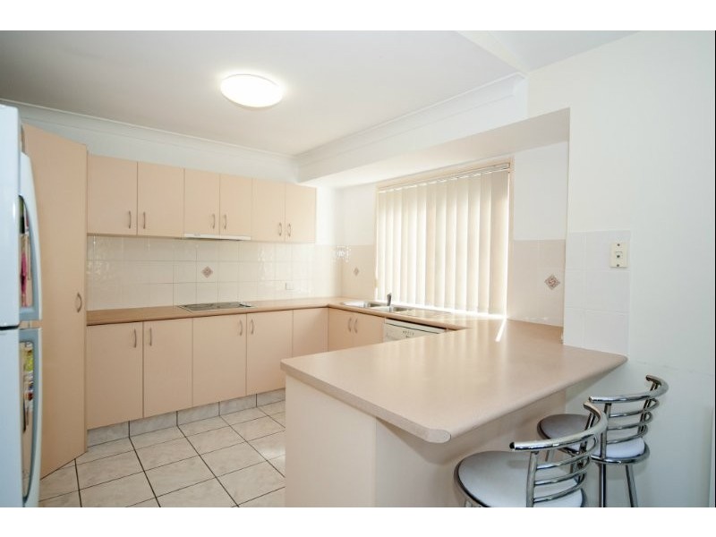 5 Equador Court, Pacific Pines QLD 4211